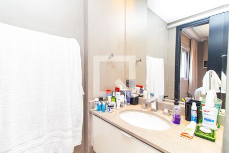 Apartamento à venda com 78m², 1 quarto e 2 vagasBanheiro da Suíte