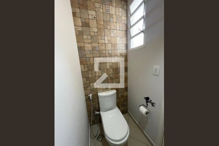 Casa de condomínio para alugar com 93m², 3 quartos e 2 vagasLavabo