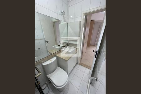 Casa de condomínio para alugar com 93m², 3 quartos e 2 vagasBanheiro da Suíte