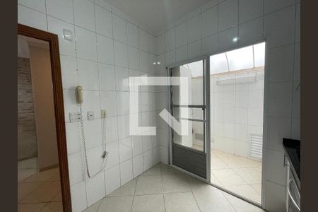 Casa de condomínio para alugar com 93m², 3 quartos e 2 vagasCozinha