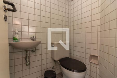 Apartamento à venda com 107m², 1 quarto e 2 vagasBanheiro 1