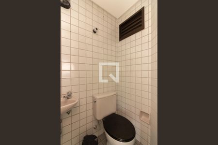 Apartamento à venda com 107m², 1 quarto e 2 vagasBanheiro 1