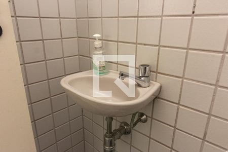 Apartamento à venda com 107m², 1 quarto e 2 vagasBanheiro 1