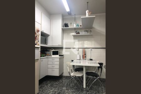 Apartamento à venda com 156m², 3 quartos e 3 vagasCozinha