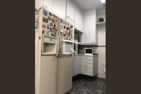 Apartamento à venda com 156m², 3 quartos e 3 vagasCozinha