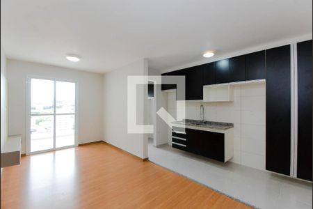 Sala de apartamento para alugar com 2 quartos, 58m² em Vila Galvão, Guarulhos