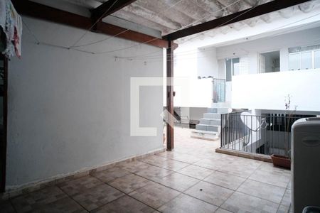 Casa à venda com 214m², 2 quartos e 1 vaga Casa à venda com 214m², 2 quartos e 1 vagaÁrea de Serviço