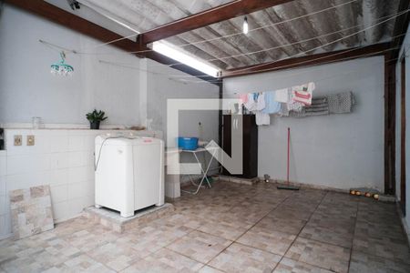Casa à venda com 214m², 2 quartos e 1 vaga Casa à venda com 214m², 2 quartos e 1 vagaÁrea de Serviço