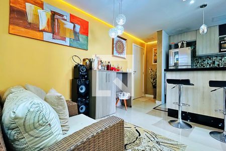 Sala de apartamento à venda com 2 quartos, 69m² em Jardim Flor da Montanha, Guarulhos