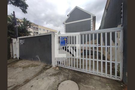 Casa de condomínio para alugar com 110m², 3 quartos e 2 vagas Casa de condomínio para alugar com 110m², 3 quartos e 2 vagasFachada