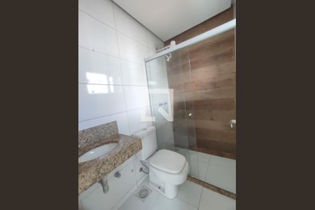 Casa de condomínio para alugar com 110m², 3 quartos e 2 vagas Casa de condomínio para alugar com 110m², 3 quartos e 2 vagas2º Pav - Banheiro da Suite 1