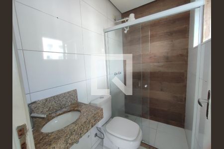 Casa de condomínio para alugar com 110m², 3 quartos e 2 vagas Casa de condomínio para alugar com 110m², 3 quartos e 2 vagas2º Pav - Banheiro da Suite 1