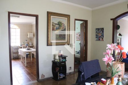 Sala 1 de casa à venda com 3 quartos, 359m² em Nossa Senhora da Saude, Belo Horizonte
