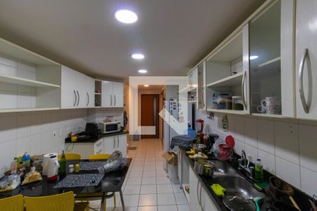 Apartamento à venda com 138m², 3 quartos e 2 vagasCozinha