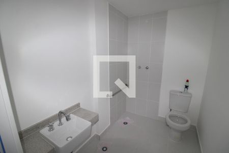Banheiro de kitnet/studio à venda com 1 quarto, 28m² em Parada Inglesa, São Paulo