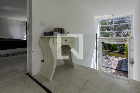 Casa de condomínio para alugar com 252m², 2 quartos e 2 vagasCorredor