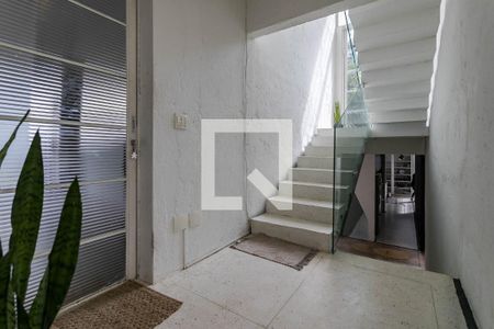 Casa de condomínio para alugar com 252m², 2 quartos e 2 vagasCorredor