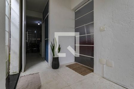 Casa de condomínio para alugar com 252m², 2 quartos e 2 vagasCorredor