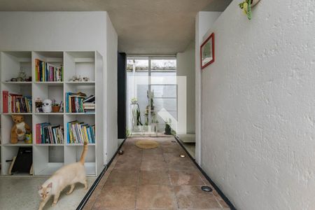 Casa de condomínio para alugar com 252m², 2 quartos e 2 vagasCorredor