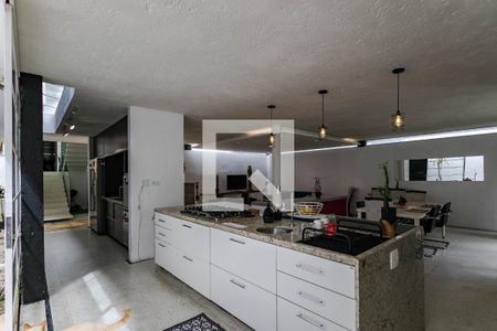 Casa de condomínio para alugar com 252m², 2 quartos e 2 vagasCozinha