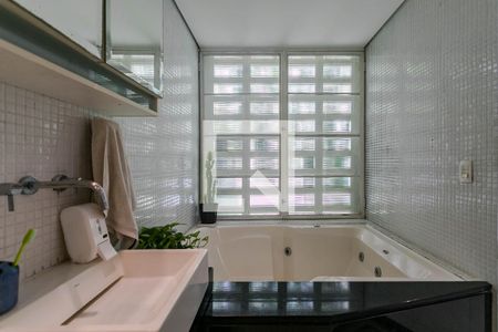 Casa de condomínio para alugar com 252m², 2 quartos e 2 vagasBanheiro - Quarto 2 - Suíte