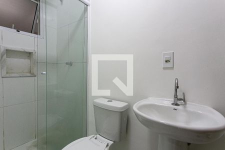 Banheiro de kitnet/studio para alugar com 1 quarto, 25m² em Belenzinho, São Paulo