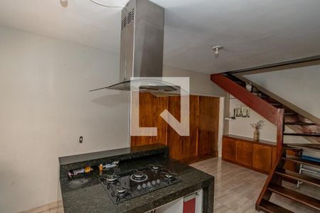 Casa à venda com 198m², 4 quartos e 4 vagas Casa à venda com 198m², 4 quartos e 4 vagasCozinha