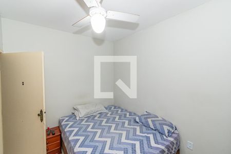 Casa à venda com 198m², 4 quartos e 4 vagas Casa à venda com 198m², 4 quartos e 4 vagasQuarto 4