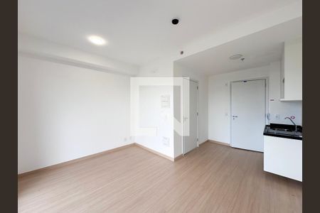 Sala/Quarto de kitnet/studio para alugar com 0 quarto, 27m² em Santo Amaro, São Paulo