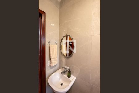 Casa à venda com 230m², 4 quartos e 3 vagasBanheiro Social 1