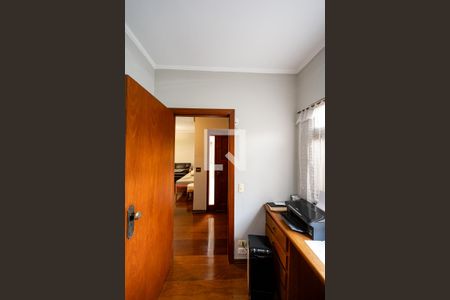 Casa à venda com 230m², 4 quartos e 3 vagasEscritório