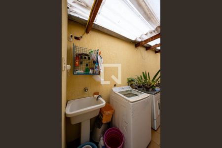 Casa à venda com 230m², 4 quartos e 3 vagasLavanderia