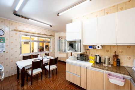 Casa à venda com 230m², 4 quartos e 3 vagasCozinha