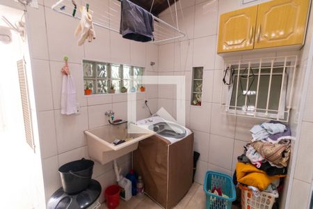 Casa à venda com 125m², 4 quartos e 2 vagas Casa à venda com 125m², 4 quartos e 2 vagasÁrea de Serviço