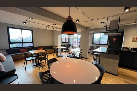 Studio para alugar com 24m², 1 quarto e sem vaga Studio para alugar com 24m², 1 quarto e sem vagaSalão de Festas