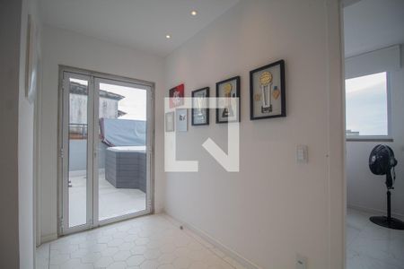 Apartamento à venda com 160m², 5 quartos e 2 vagasCorredor