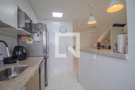 Apartamento à venda com 160m², 5 quartos e 2 vagasCozinha