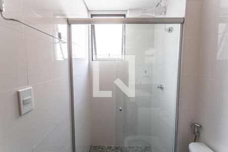 Apartamento para alugar com 62m², 2 quartos e 2 vagas Apartamento para alugar com 62m², 2 quartos e 2 vagasBanheiro da Suíte 1
