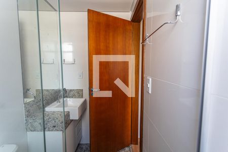 Apartamento para alugar com 62m², 2 quartos e 2 vagas Apartamento para alugar com 62m², 2 quartos e 2 vagasBanheiro da Suíte 1