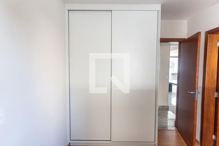Apartamento para alugar com 62m², 2 quartos e 2 vagas Apartamento para alugar com 62m², 2 quartos e 2 vagasArmário da Suíte 2