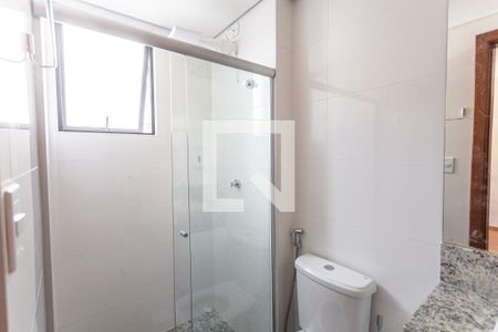 Banheiro da Suíte 1 de apartamento para alugar com 2 quartos, 62m² em Lourdes, Belo Horizonte