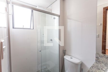 Banheiro da Suíte 1 de apartamento para alugar com 2 quartos, 62m² em Lourdes, Belo Horizonte