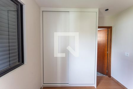Armário da Suíte 1 de apartamento para alugar com 2 quartos, 62m² em Lourdes, Belo Horizonte