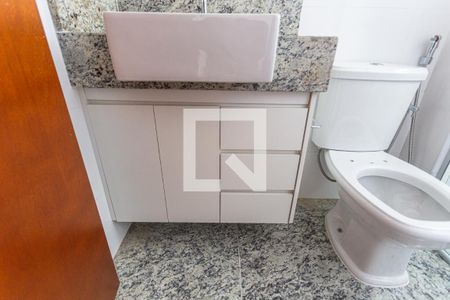 Apartamento para alugar com 62m², 2 quartos e 2 vagas Apartamento para alugar com 62m², 2 quartos e 2 vagasArmário do Banheiro da Suíte 2
