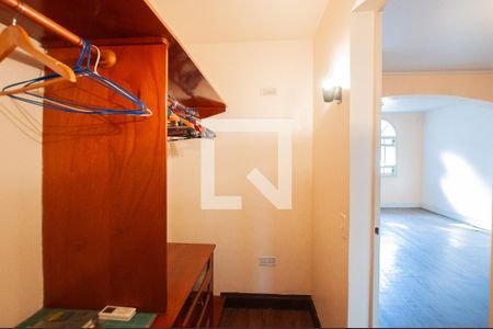 Casa à venda com 350m², 3 quartos e 2 vagasCloset da suíte