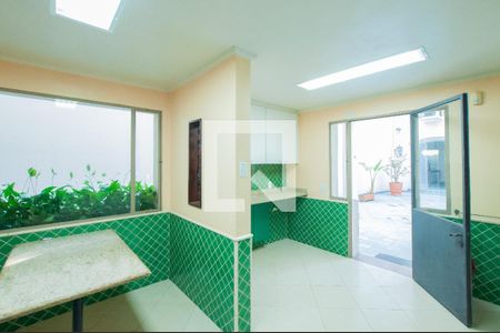 Casa à venda com 350m², 3 quartos e 2 vagasCozinha