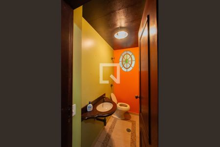 Casa à venda com 350m², 3 quartos e 2 vagasLavabo