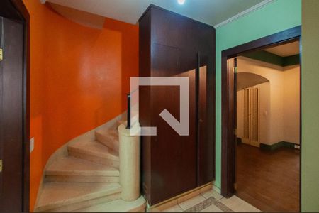 Casa à venda com 350m², 3 quartos e 2 vagasHall da escada