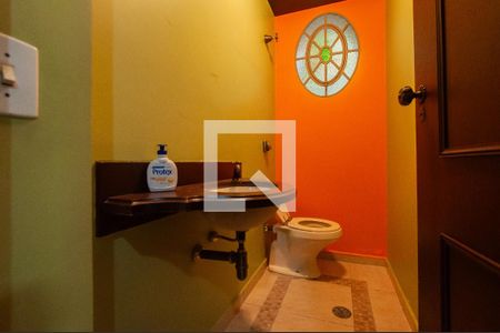 Casa à venda com 350m², 3 quartos e 2 vagasLavabo