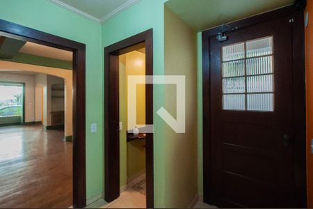 Casa à venda com 350m², 3 quartos e 2 vagasHall da escada